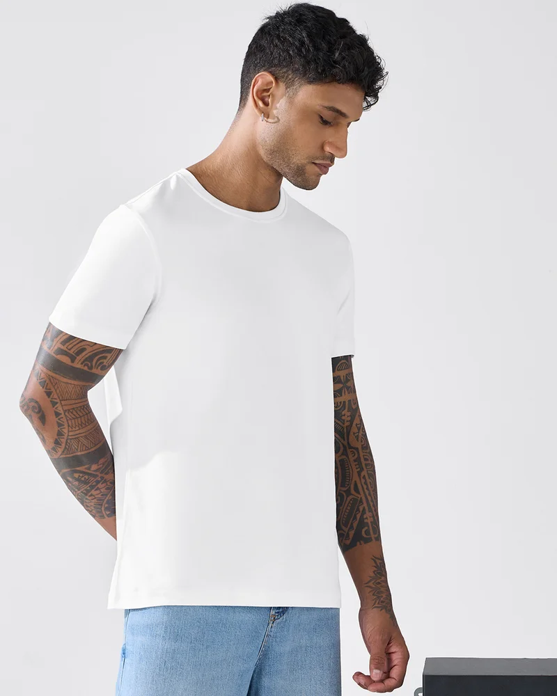 بيواكوف Men's White T-shirt